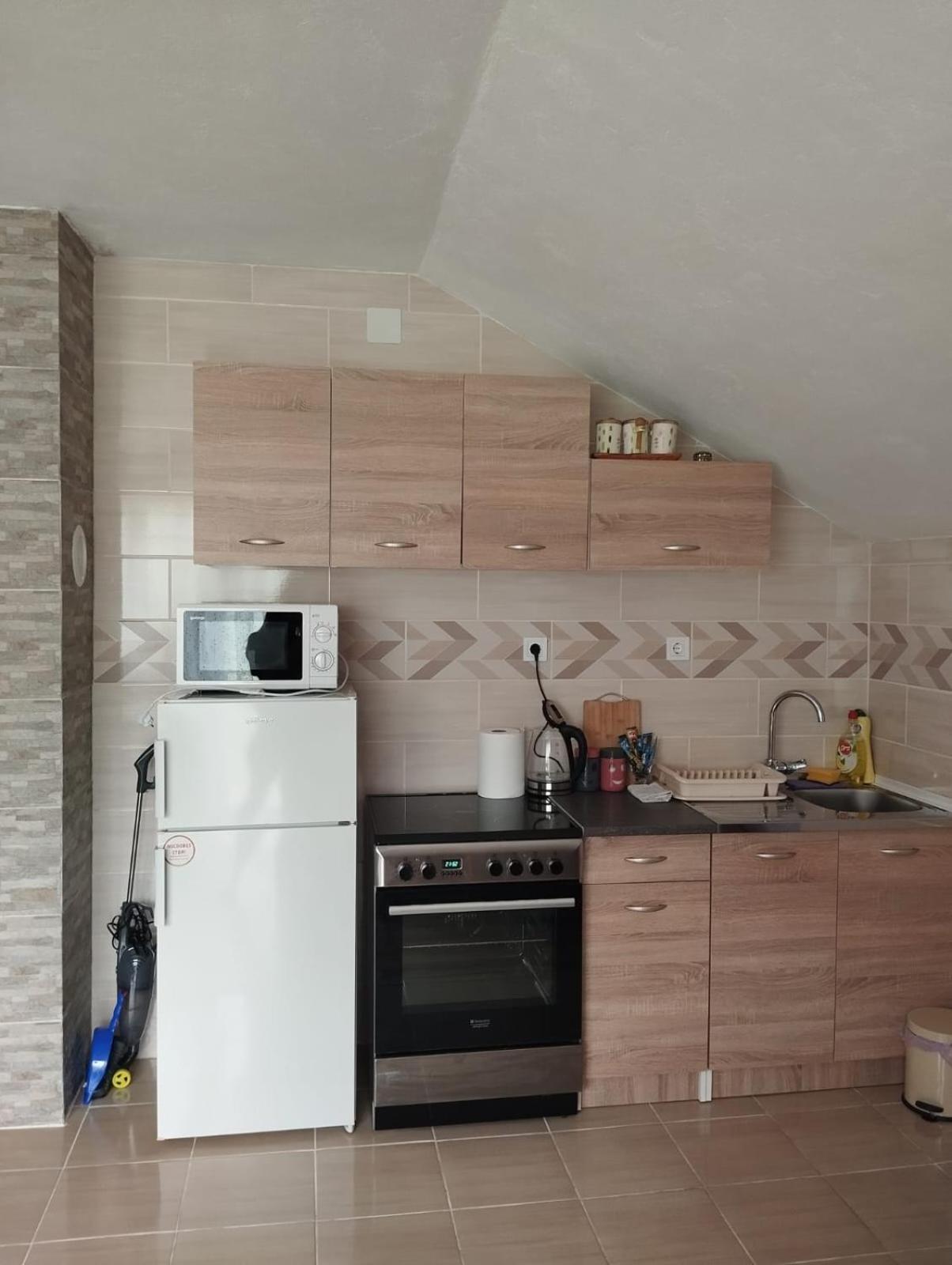 Apartment La Casa Pluzine Bagian luar foto