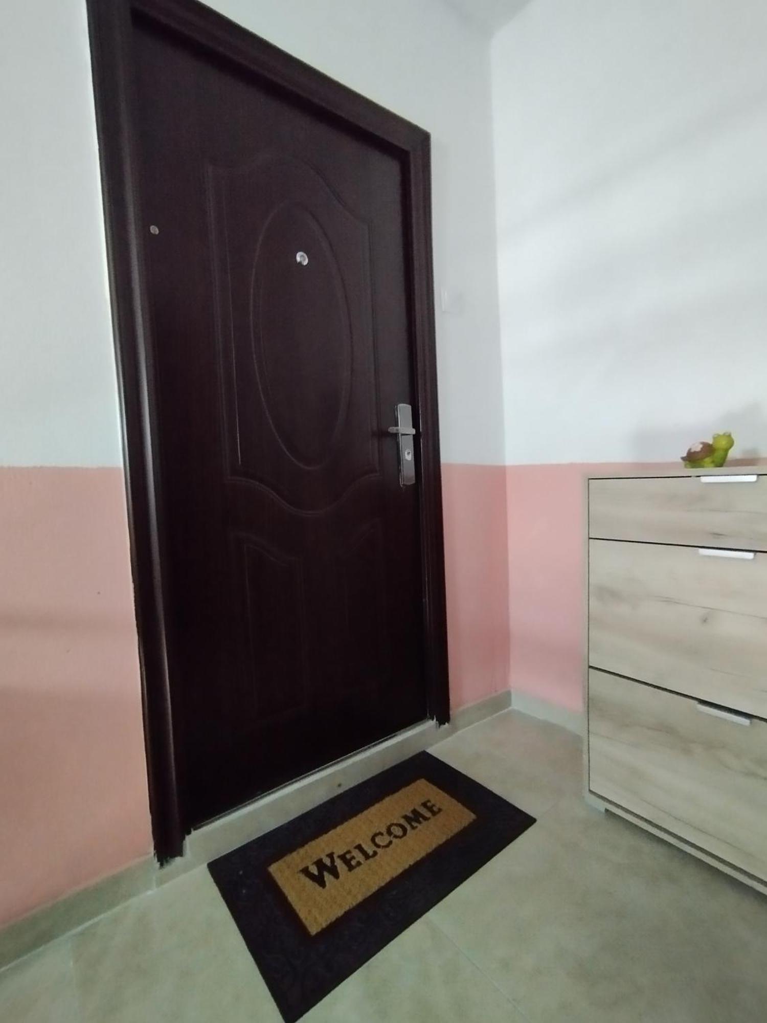 Apartment La Casa Pluzine Ruang foto
