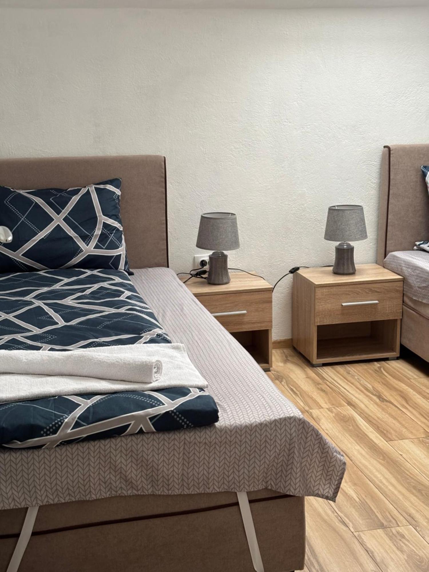 Apartment La Casa Pluzine Bagian luar foto